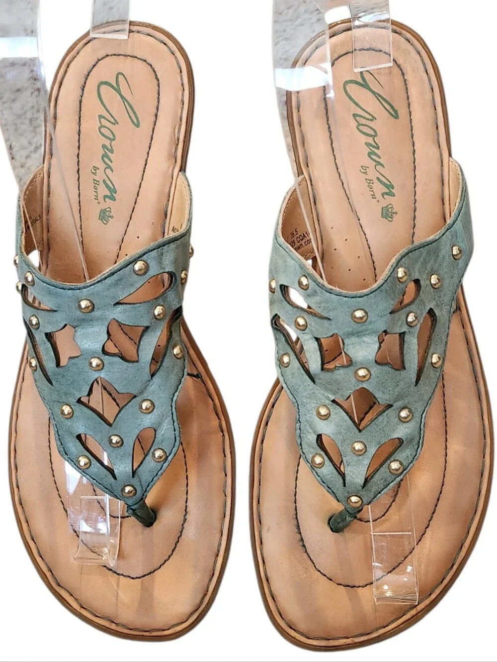 Crown by Born Sage Green Gold Studded Cutout Leather Thong Sandals Size 6 Flats